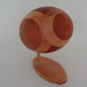 Ballon de rugby en bois